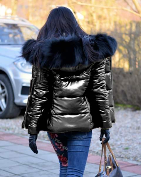 Women Black Short Down Coat Black Fur Warmful Jacket